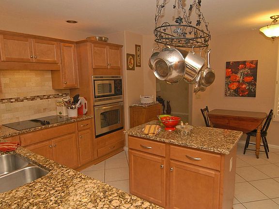 5th image of 38256 S Silverwood Dr