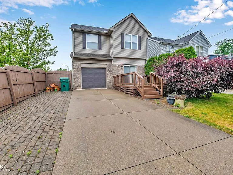 1400 Beaconsfield Ave — Photo 23