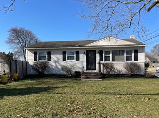 1 Cambridge Ave, Sicklerville, NJ 08081