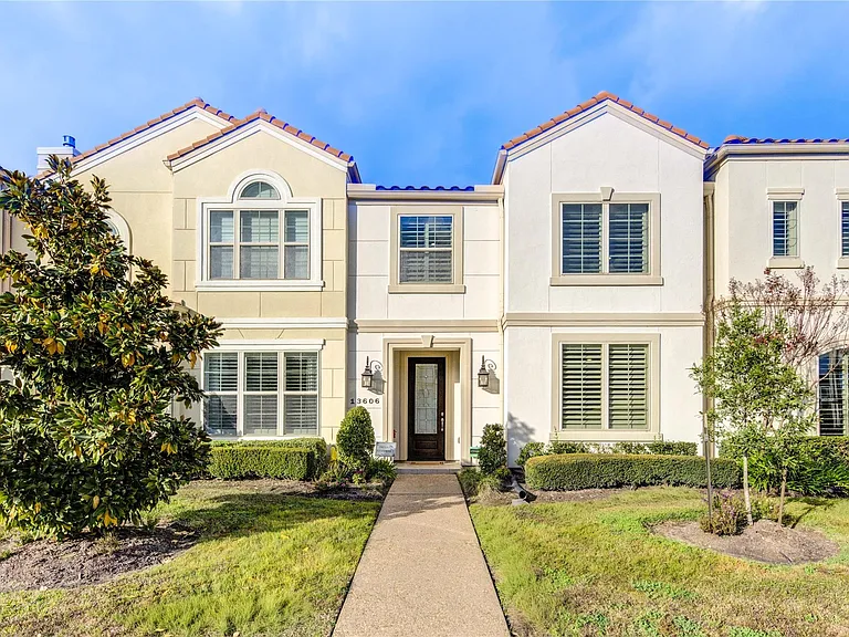 13606 Teal Bluff Ln — Photo 1
