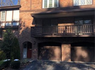 606 Maplewood Ct, Pittsburgh, PA 15237