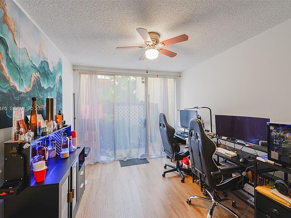 5th image of 8923 NE 4th Avenue Rd #8923