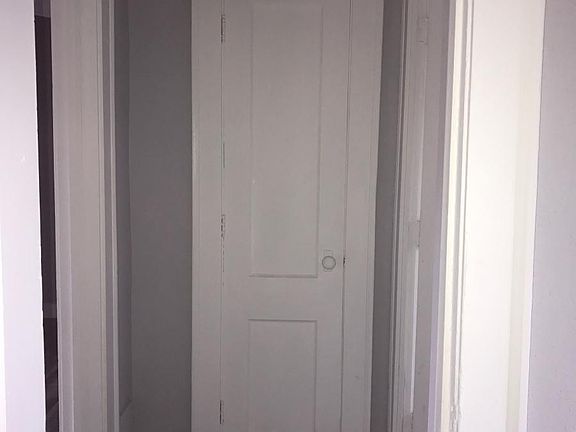 4th image of 3720 N Pennsylvania St APT 40