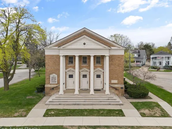 71 S Washington St, Oxford, MI 48371