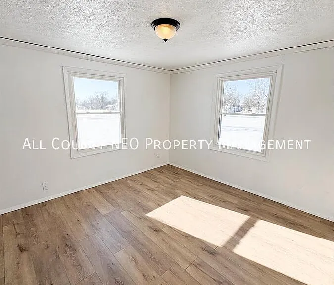 9584 Greenmeadow Rd #F — Photo 8