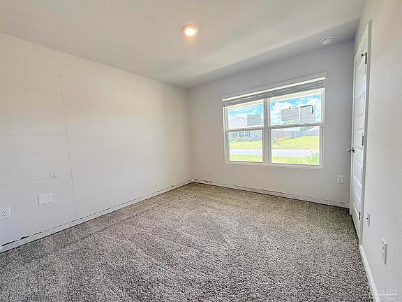 5th image of 9309 Tara Cir