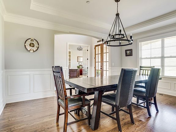 4th image of 108 Cureton Ct