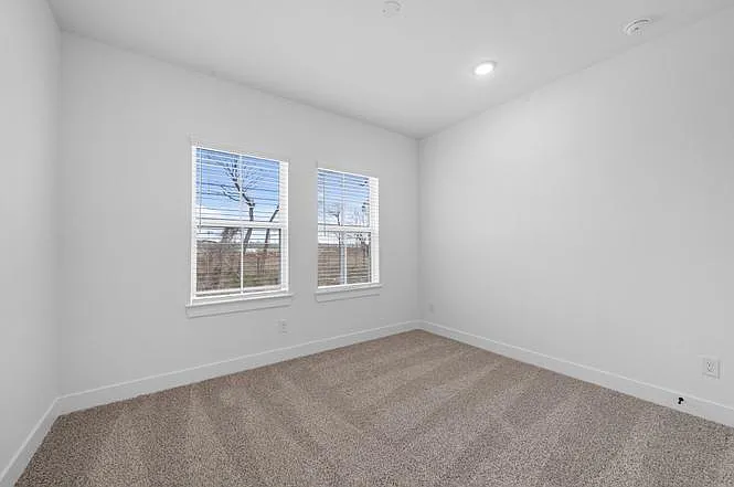 1308 Shaded Rock Dr — Photo 14