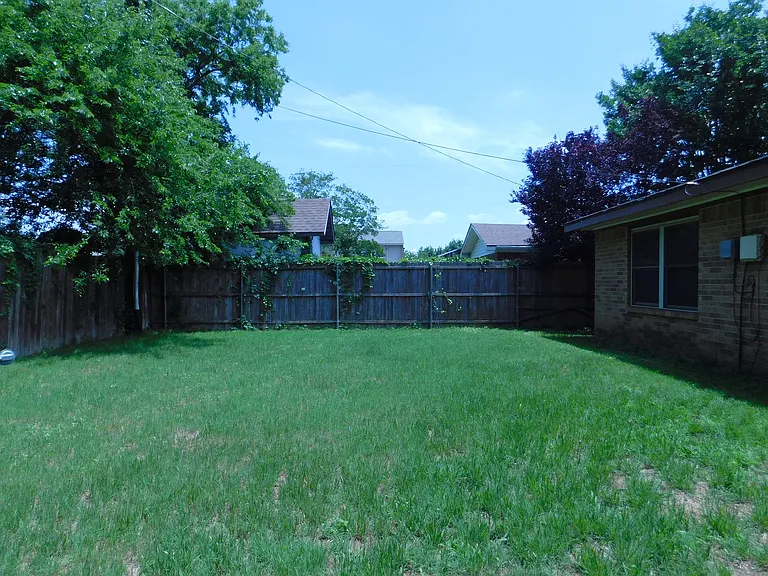 3507 Hummingbird Ln — Photo 22