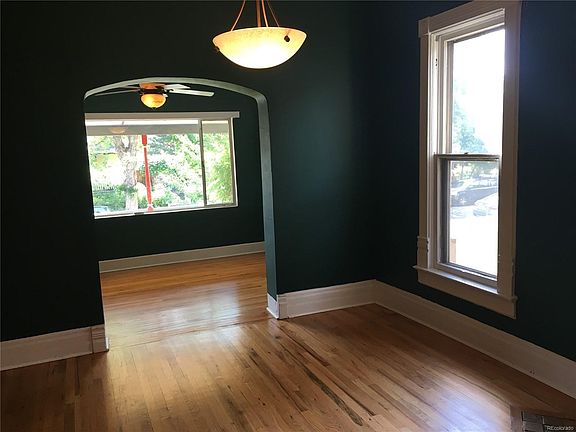 4th image of 3047 Perry St