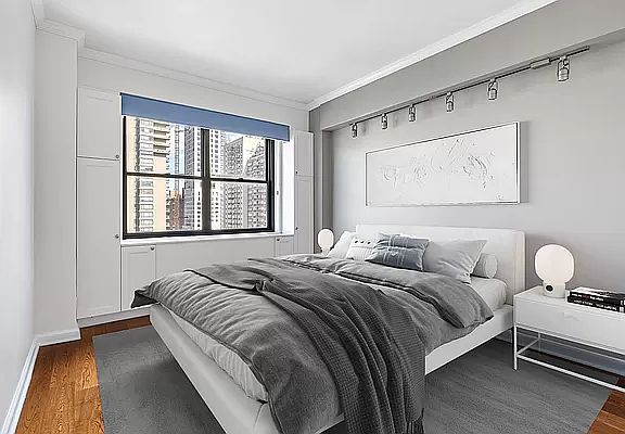 4th image of 178 E 80th St APT 17D