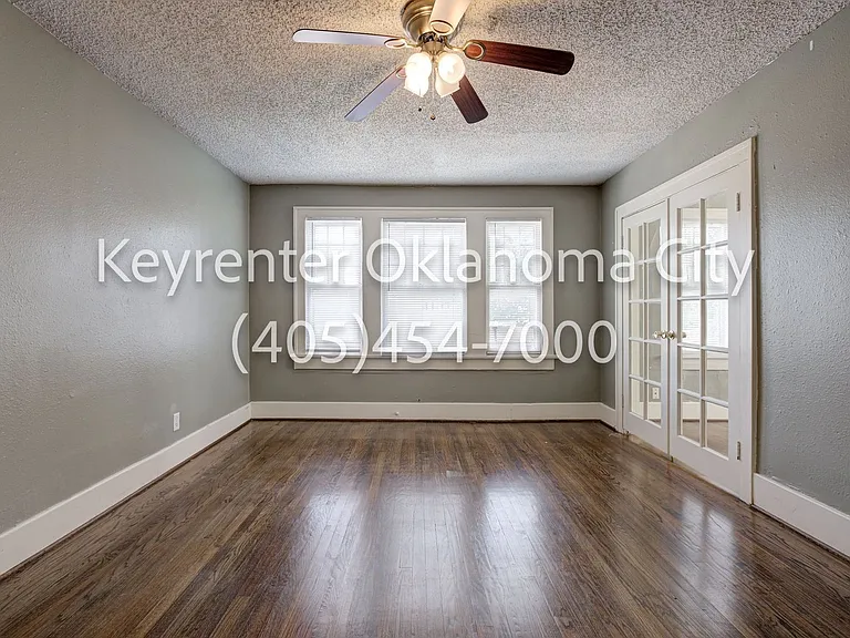 1700 N Robinson Ave — Photo 15