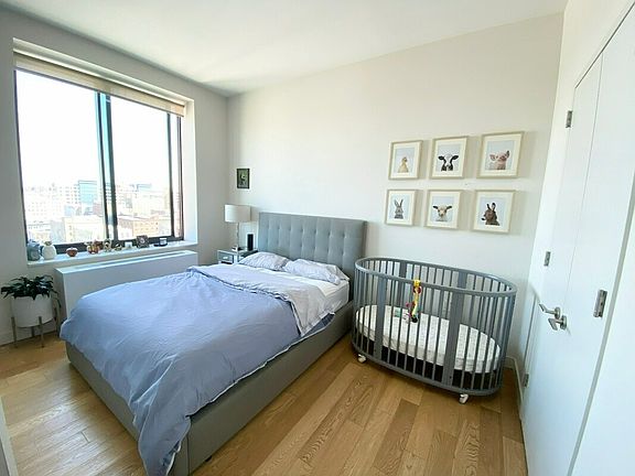 4th image of 8 Vanderbilt Ave #12E