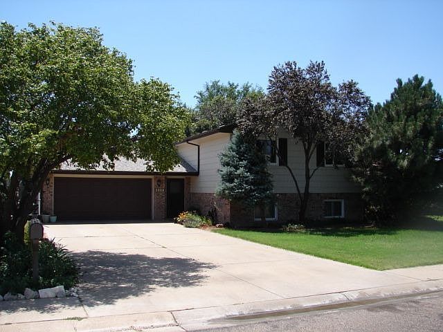 2nd image of 2008 Windsor Ln