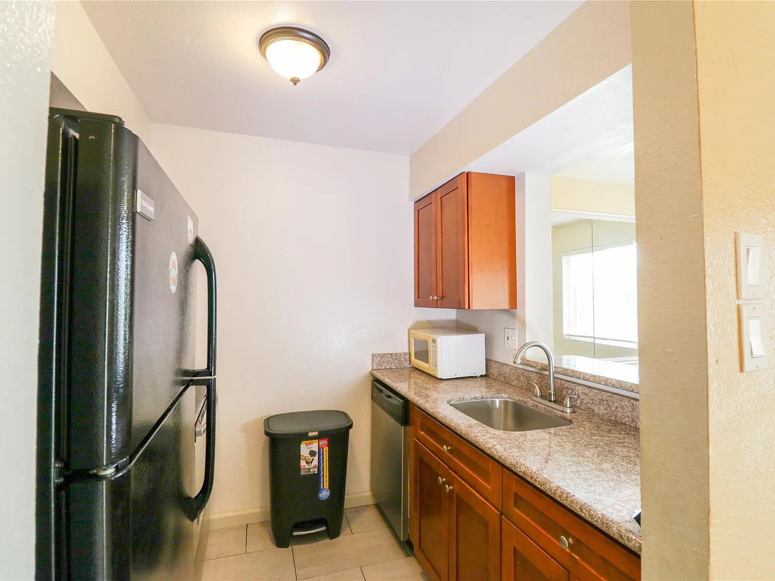 1 bed, 1.0 bath, 533 sqft, $1,050 — Photo 4