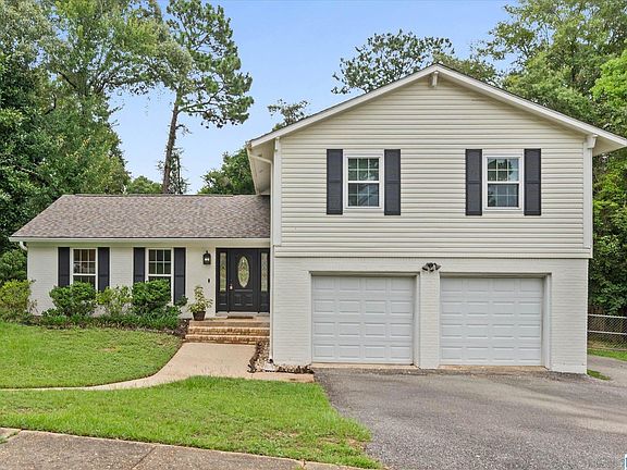3rd image of 409 Firestone Dr E