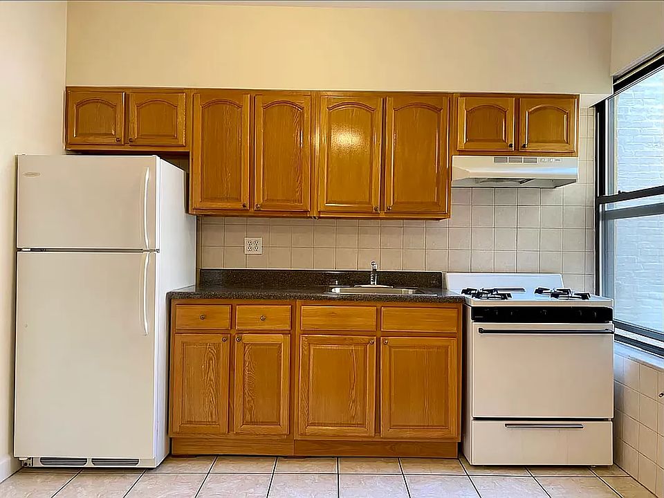 1st image of 23-23 28th Ave #2F