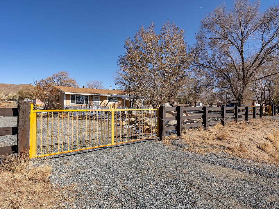 1st image of 3010 White Pine Dr
