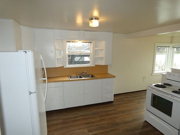 4th image of 213 S Francis St