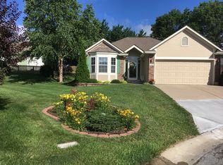 1008 SW 8th St, Lees Summit, MO 64081