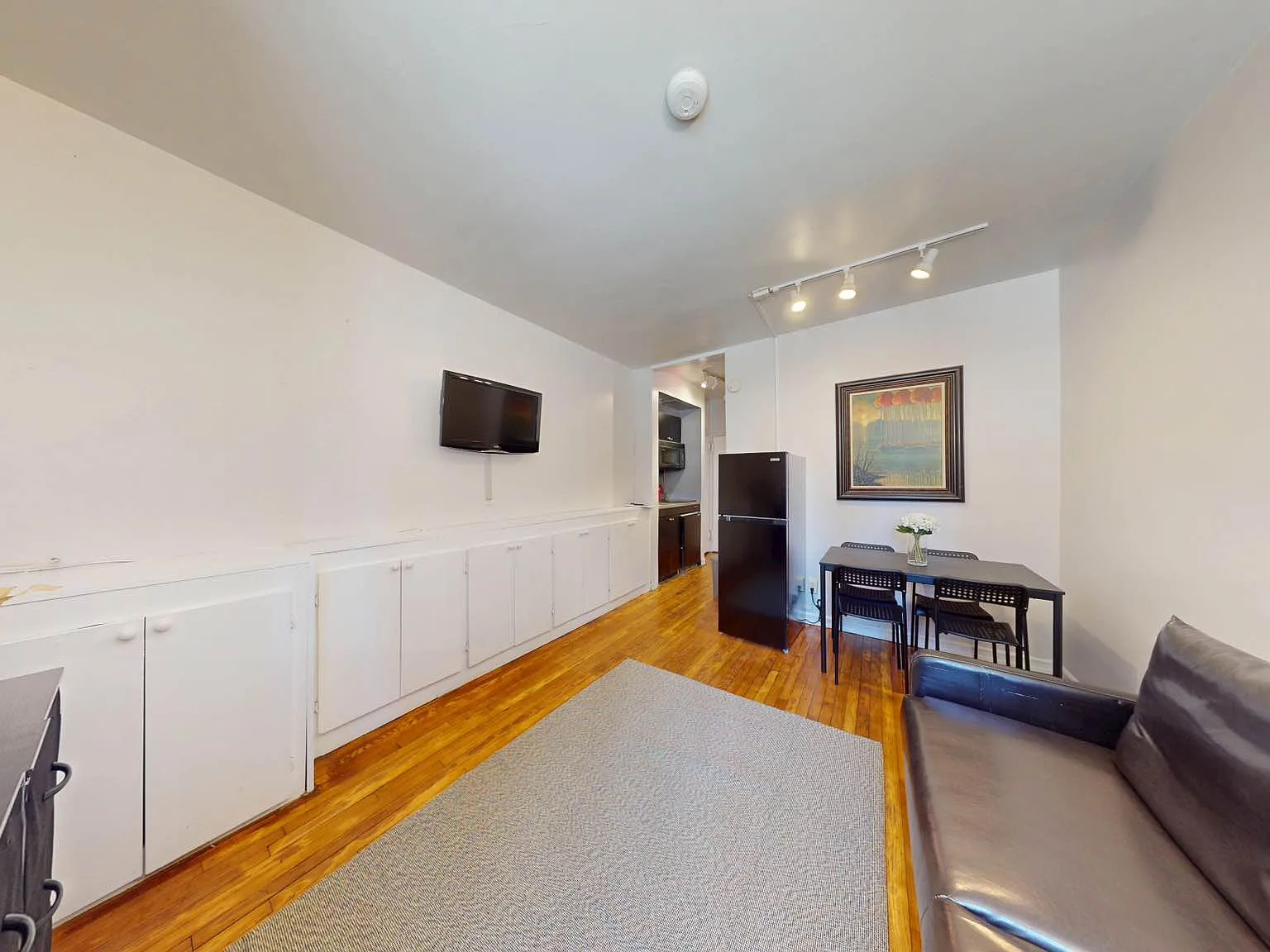 448 East 87th Street — Photo 3