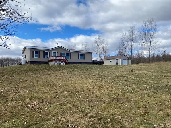 4785 Cole St, Munnsville, NY 13409