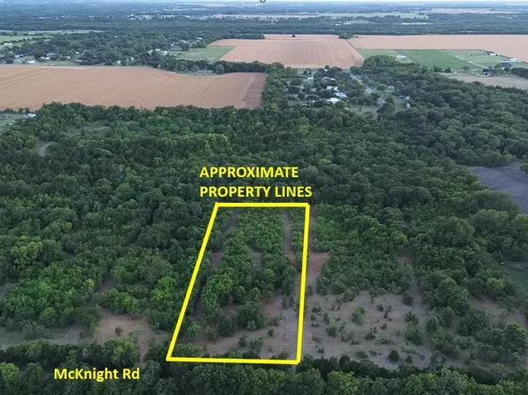 3 McKnight Rd, Ferris, TX 75125