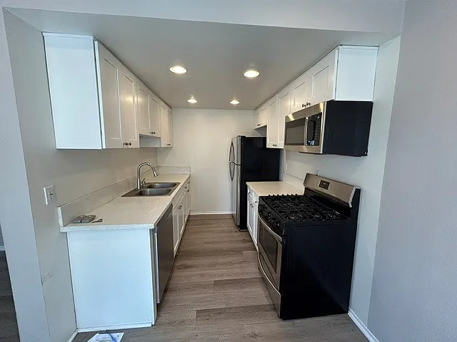 8525 Saturn St — Photo 2