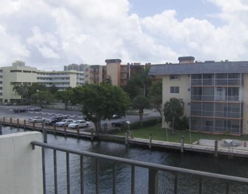 2nd image of 3860 NE 170th St APT 302