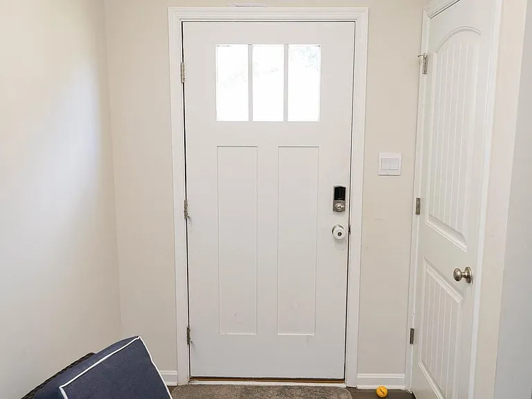 1712 Severn St — Photo 8