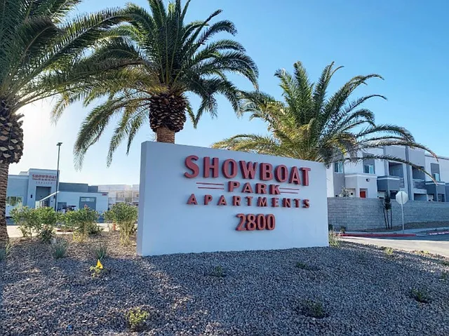 Showboat Entrance