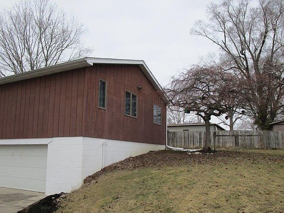 3rd image of 4460 N Sullivan Rd