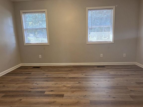 5th image of 2317 Euclid Rd NW