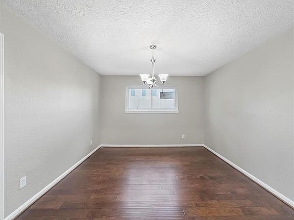 3rd image of 1202 37th St