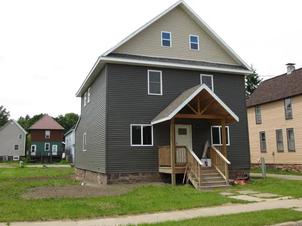 710 Helen St, Sault Sainte Marie, MI 49783