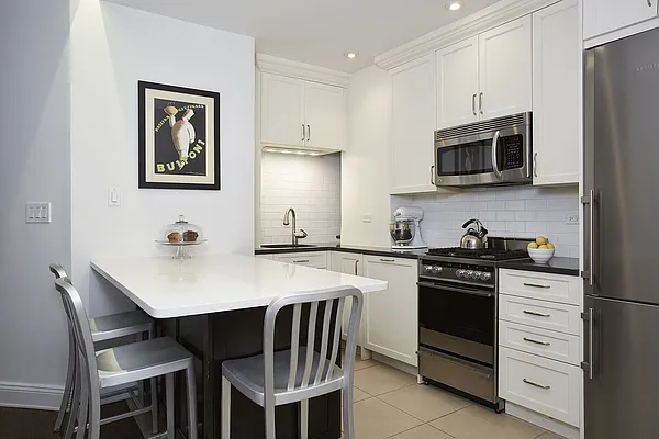 Sold by Stribling | media 3