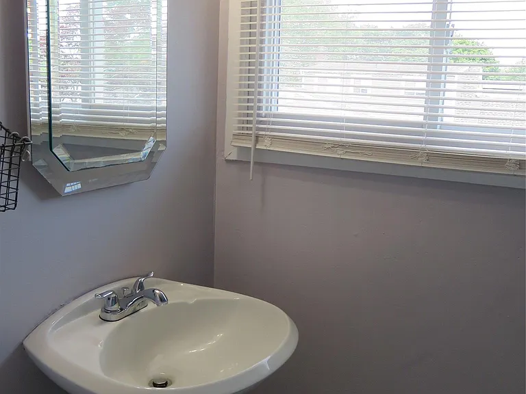 3 Elgar St #UPPER FLOOR — Photo 11