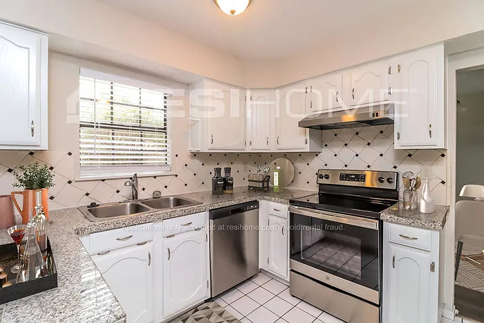 3312 Forest Creek Dr — Photo 3