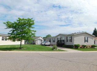 3336 Limestone Ct, Milford, MI 48380
