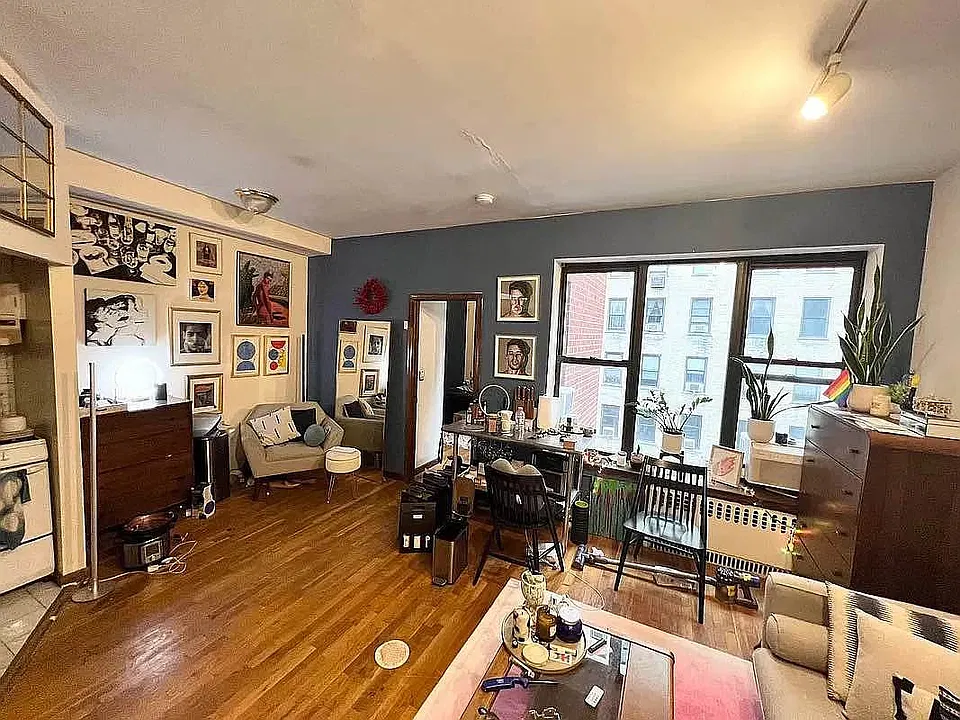 162 W 80th St #3E
