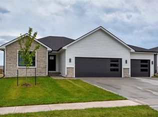 3122 Fieldstone Ct SE, Altoona, IA 50009