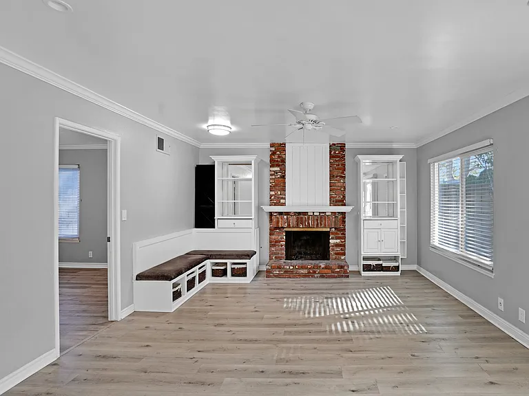 22156 Crane St — Photo 13