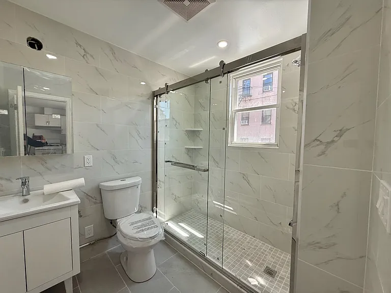 534 Kearny Ave #1L — Photo 9