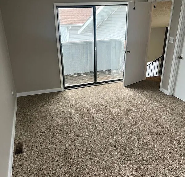 1238 E Guinevere St #2 — Photo 17