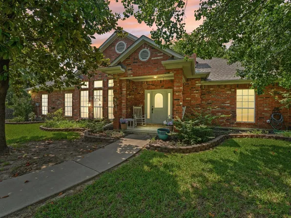 711 Del Dr, Denton, TX 76207