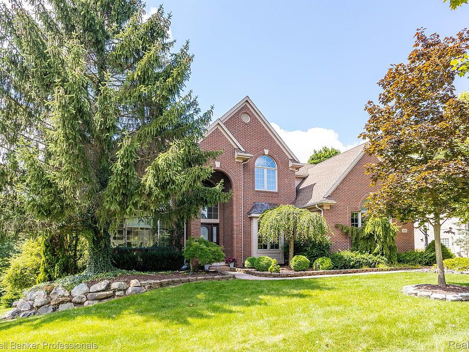 1st image of 16526 Brooklane Blvd