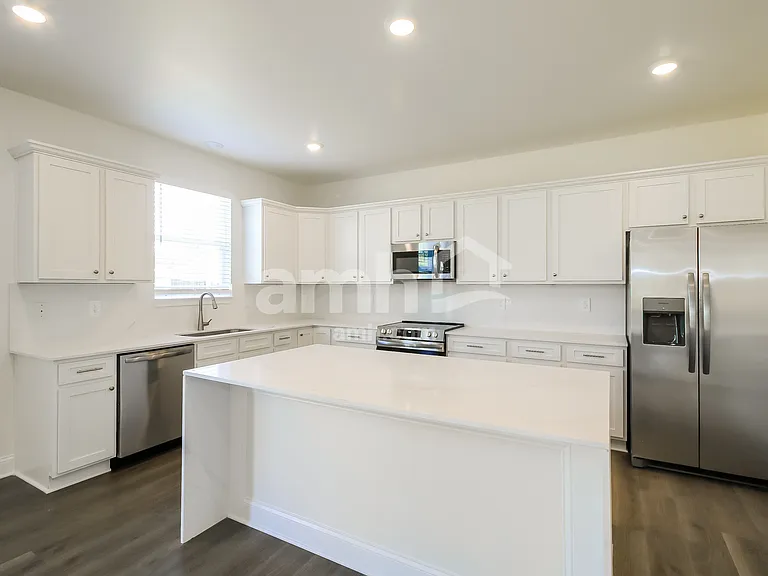 3336 Emzy Dr — Photo 4