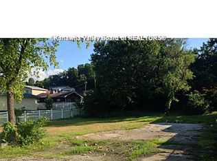 5343 Main Dr, Charleston, WV 25309