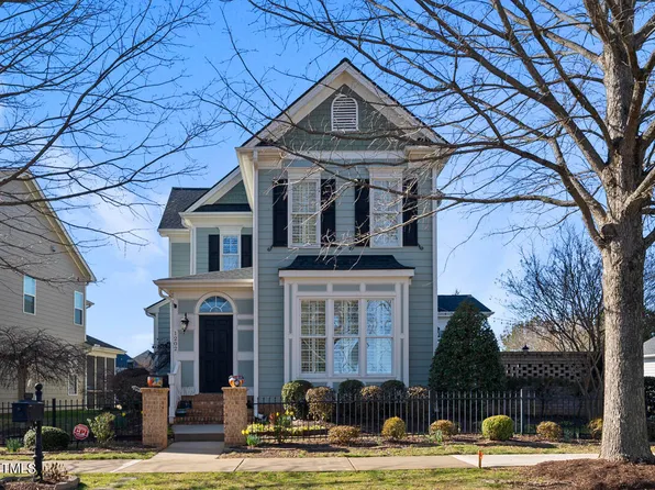 1202 Ileagnes Rd, Raleigh, NC 27603