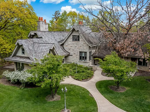 3500 Spring Rd, Oak Brook, IL 60523
